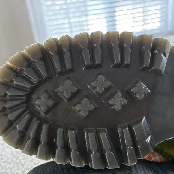 Dr. Martens Jadon Daze Boots. US Women’s Sz 9.  Excellent Condition. No Box. - Picture 12 of 16